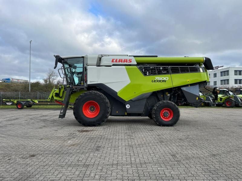 Claas LEXION 7500