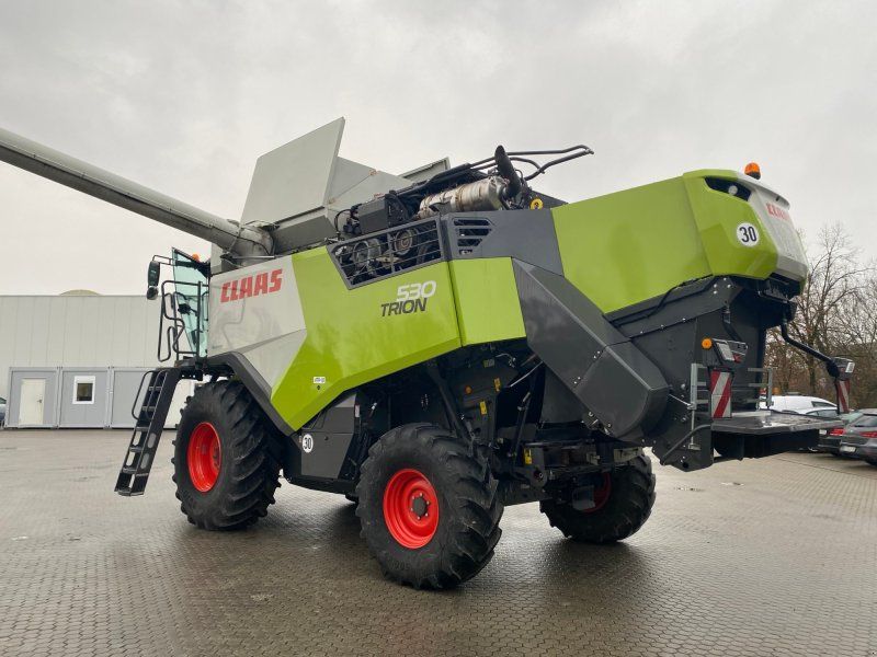 Claas Trion 530