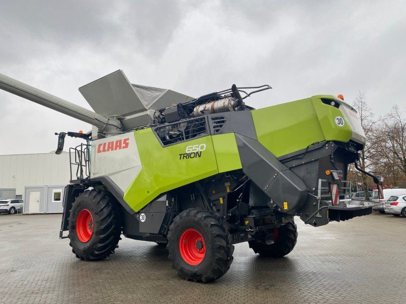 Claas Trion 650 mit Vario 770
