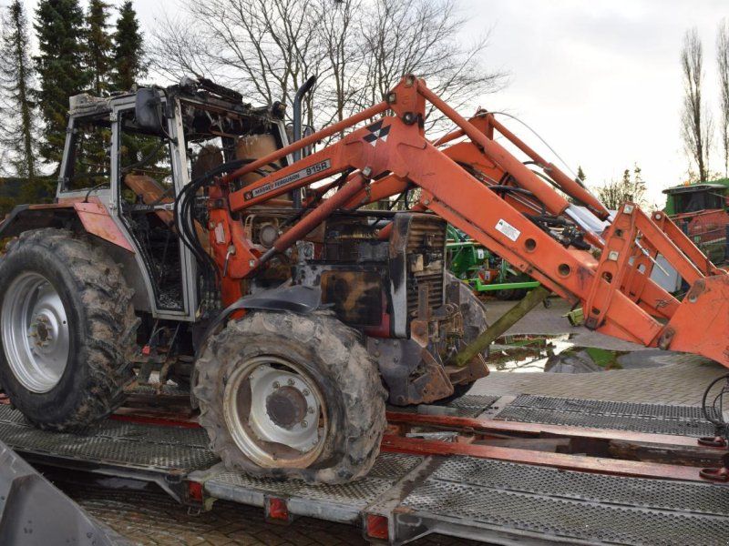 Massey Ferguson 390 T *Brandschaden*