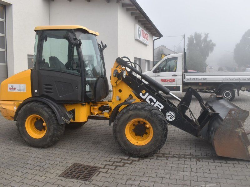 JCB 406