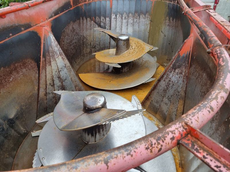 Kuhn EUV 280 Version X Futtermischwagen