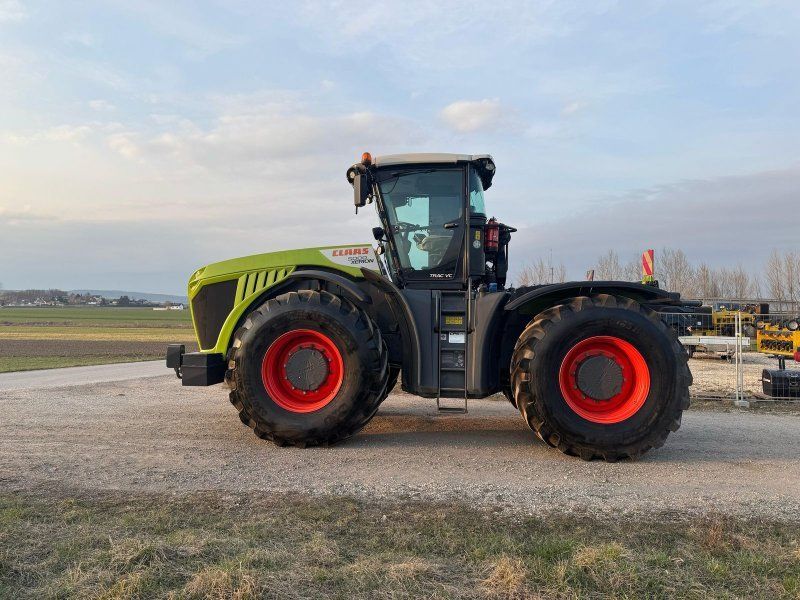 Claas Xerion 5000 Trac VC