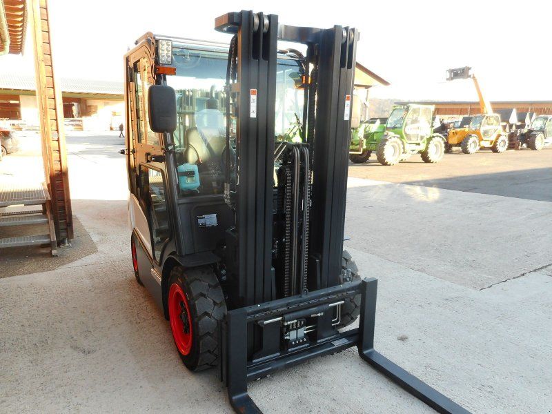 Bobcat D25NXP Tripl 4,7m + SS + 4. Kreis + Kabine