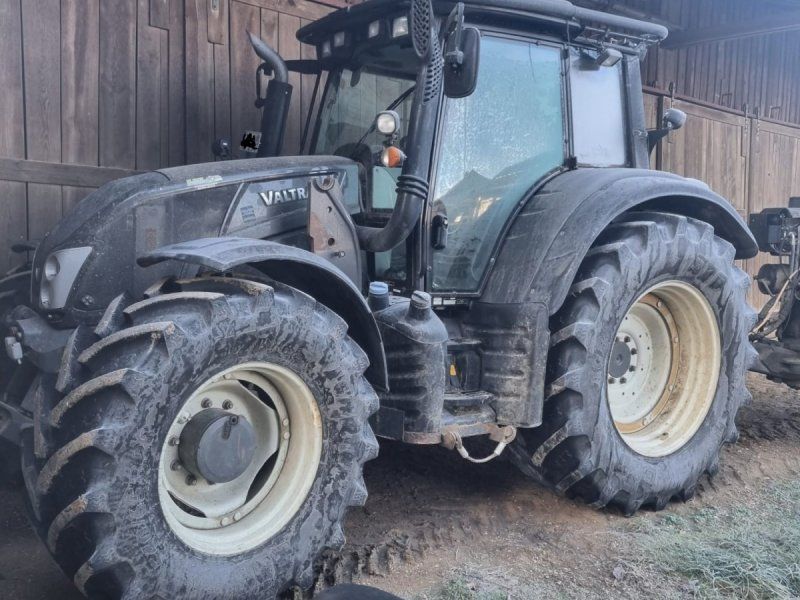 Valtra N163 D