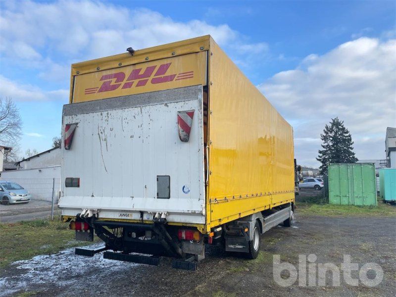 Mercedes-Benz Atego 818