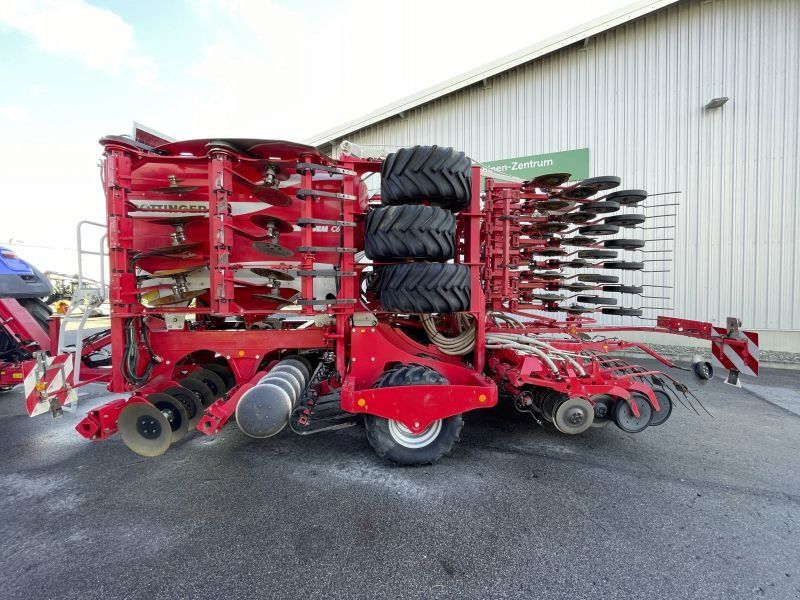 Pöttinger TERRASEM C6 ARTIS PLUS