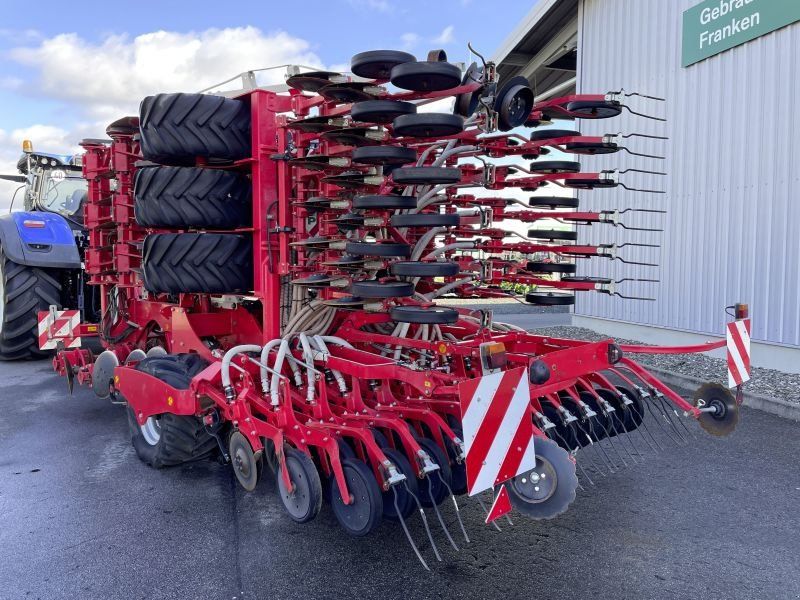 Pöttinger TERRASEM C6 ARTIS PLUS