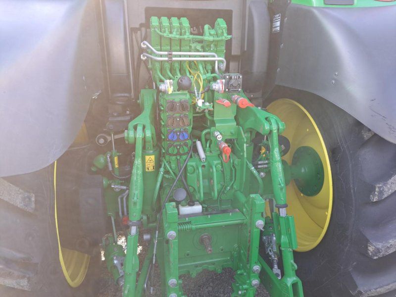 John Deere 6R 215  AP50