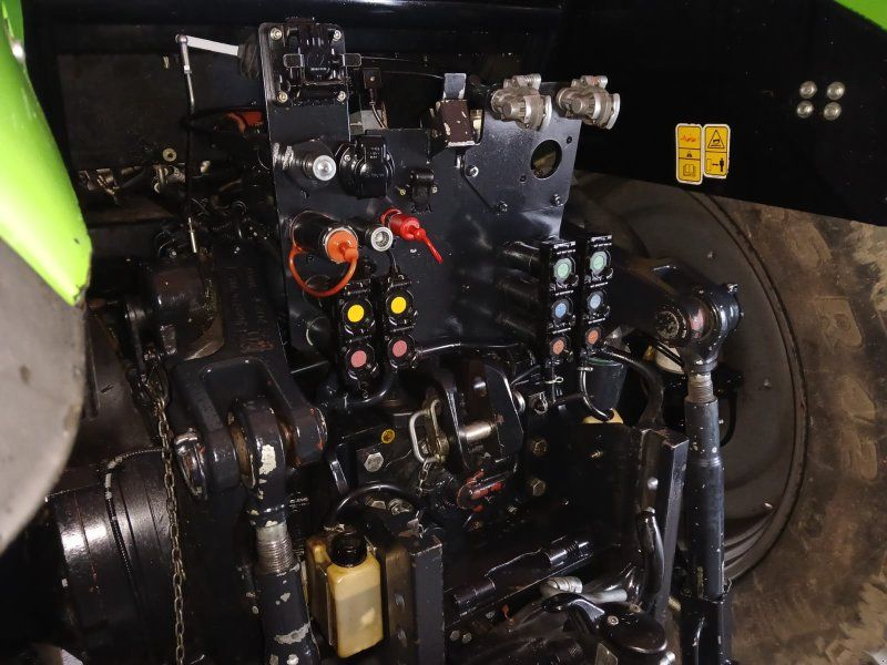 Deutz-Fahr Agrotron 6215 TTV