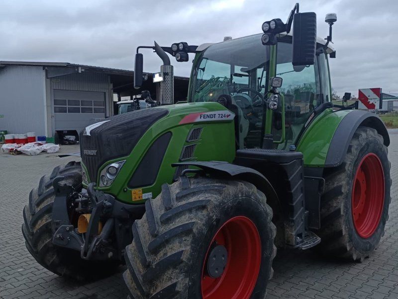 Fendt 724 Vario Profi+   Motor neu