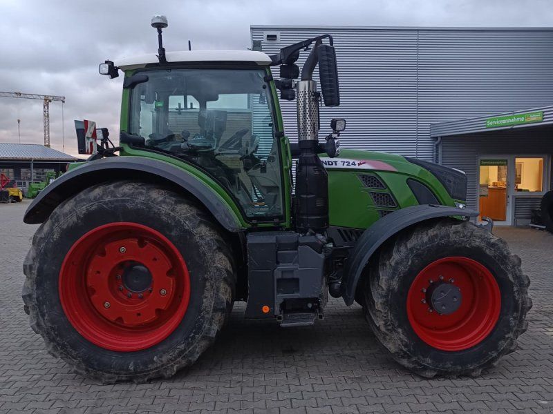 Fendt 724 Vario Profi+   Motor neu