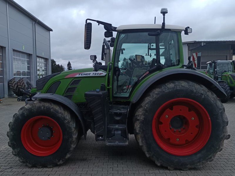 Fendt 724 Vario Profi+   Motor neu