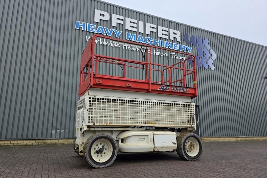 JLG 4069LE Electric, 14.2m Working Height, 360kg Capac