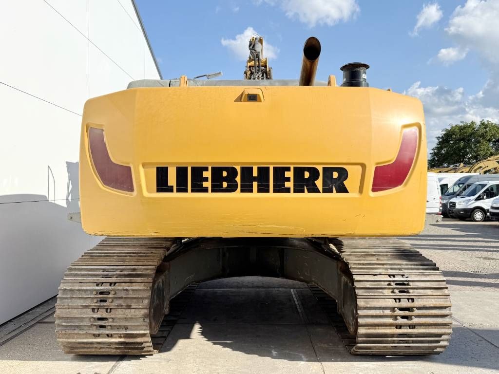 Liebherr R946 SHD - 11 Meter - Dutch Machine / Auto Lube
