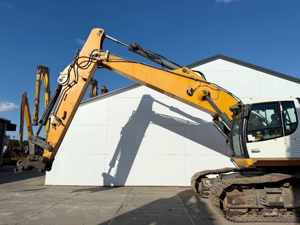 Liebherr R946 SHD - 11 Meter - Dutch Machine / Auto Lube