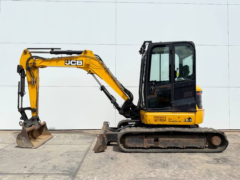 JCB 48Z-1 - Hammer Lines / Quick Coupler
