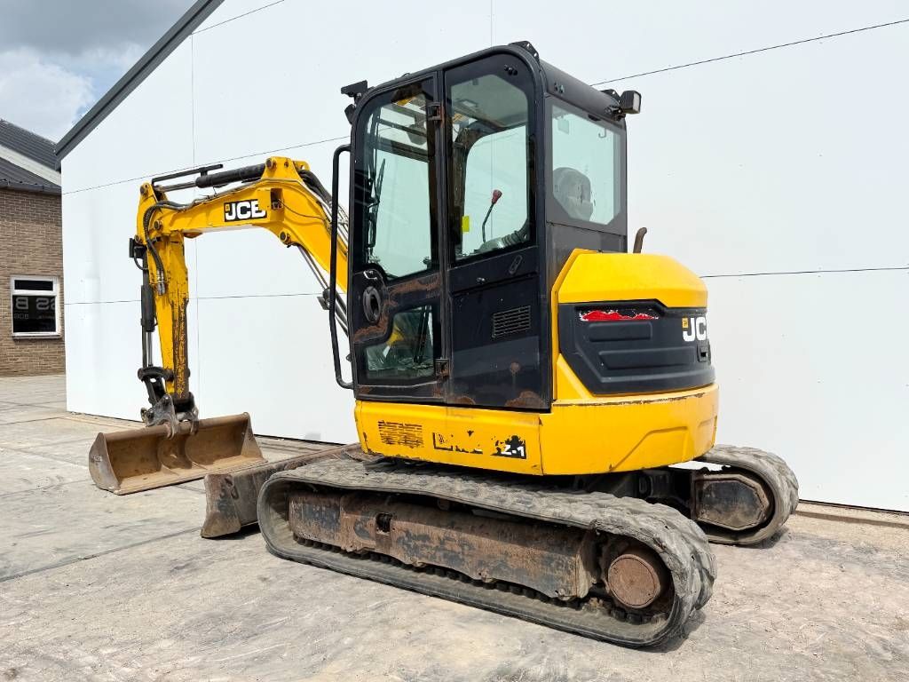 JCB 48Z-1 - Hammer Lines / Quick Coupler