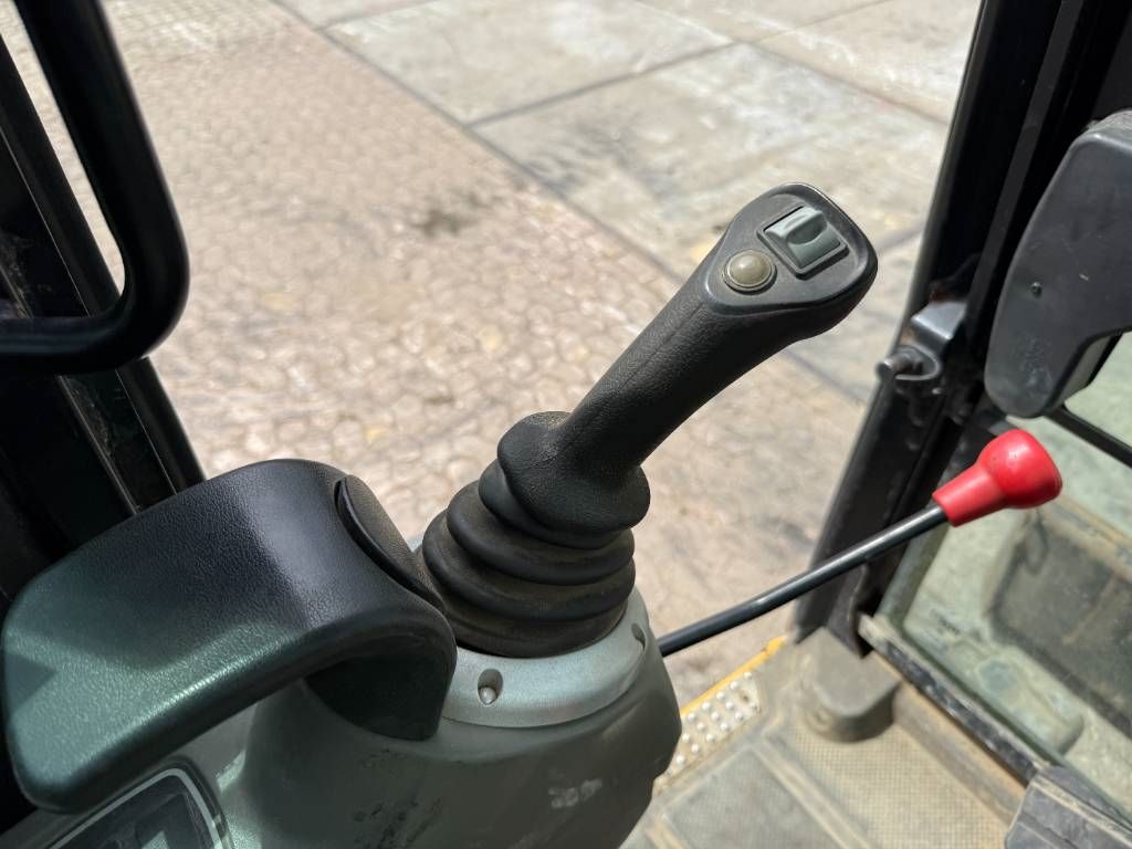 JCB 48Z-1 - Hammer Lines / Quick Coupler