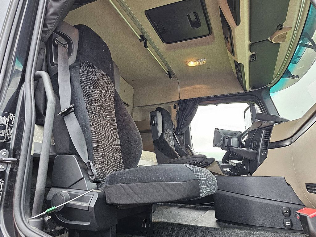 MERCEDES-BENZ ACTROS 2353 trucks,vans&cars