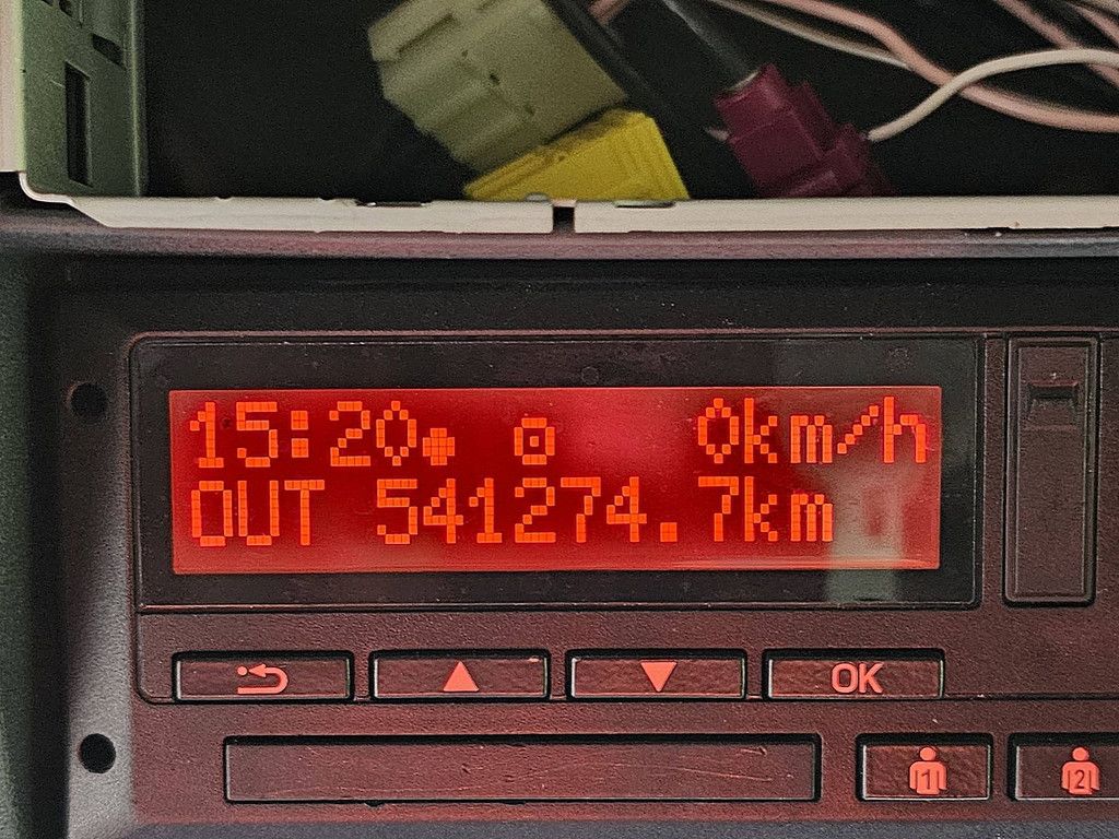 M.A.N. 26.420 TGS 6x2-4 ll lift isobox