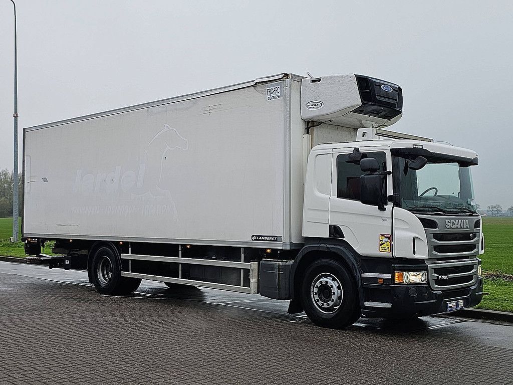 SCANIA P250