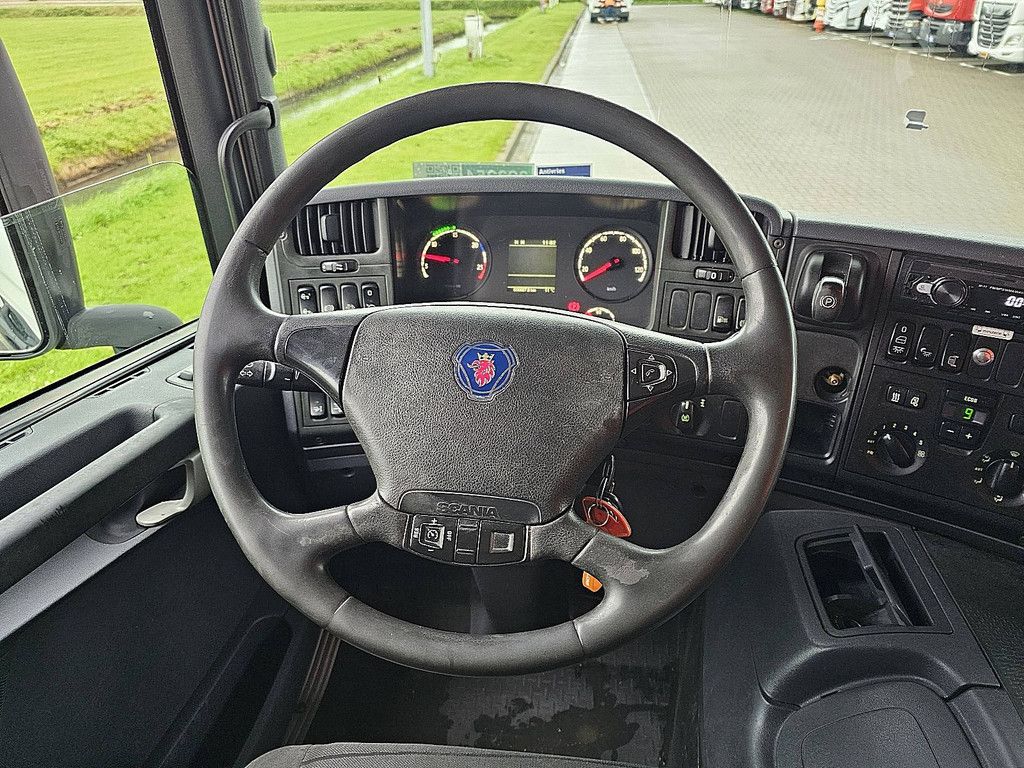 SCANIA P250