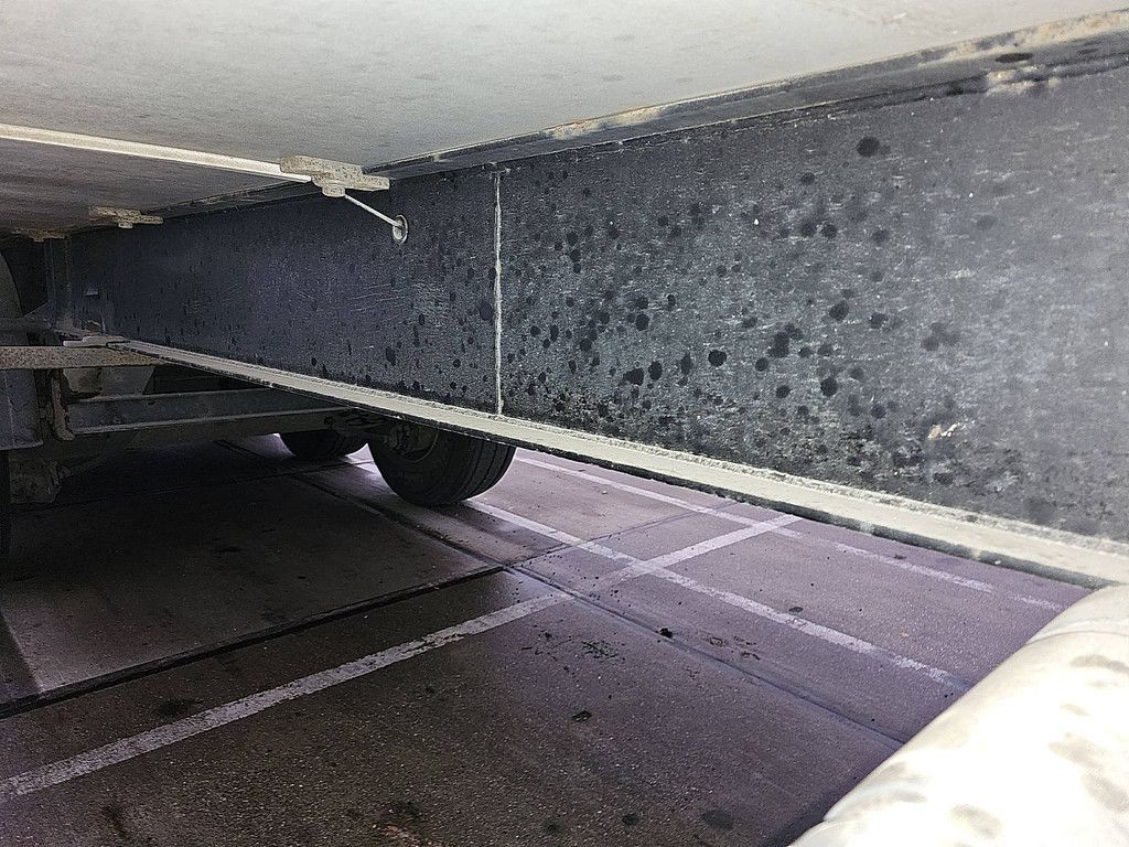 RENDERS thermoking sl 200e