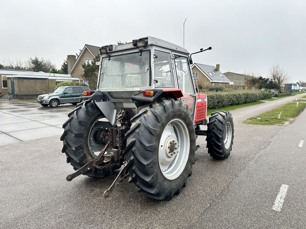 Massey-Ferguson 390