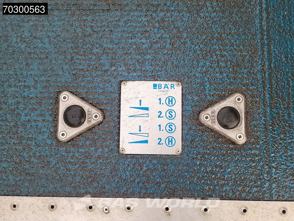 Mercedes Atego 818 4X2 8tonner Automatic 1500kg Ladebordwand Euro 6