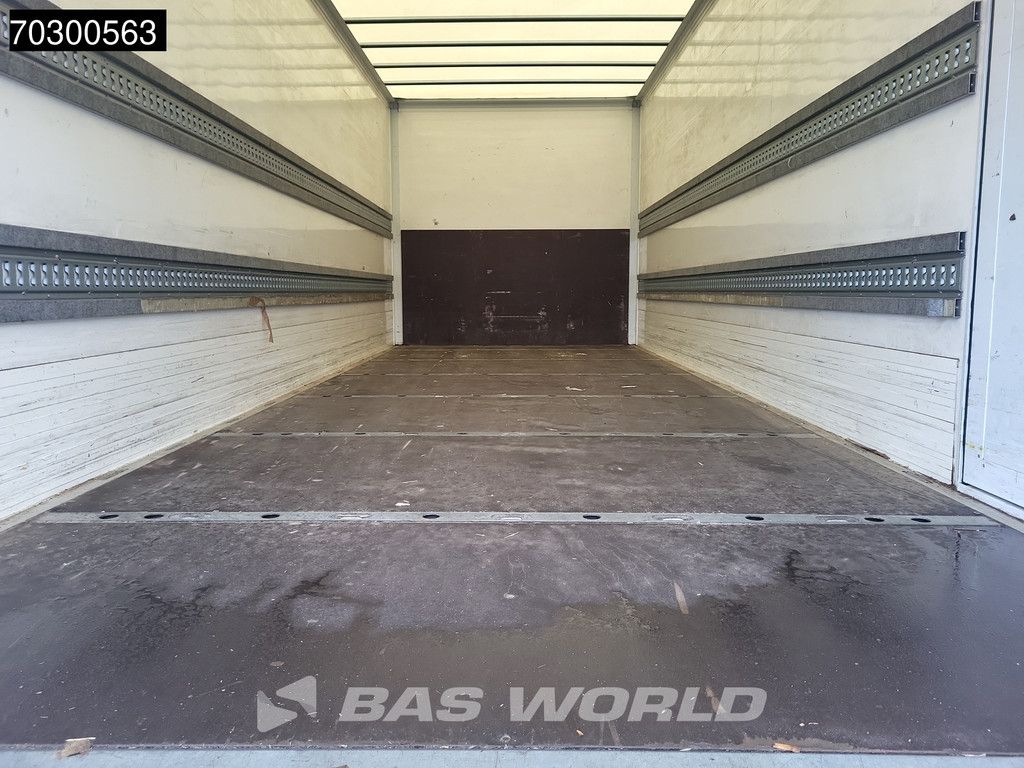 Mercedes Atego 818 4X2 8tonner Automatic 1500kg Ladebordwand Euro 6