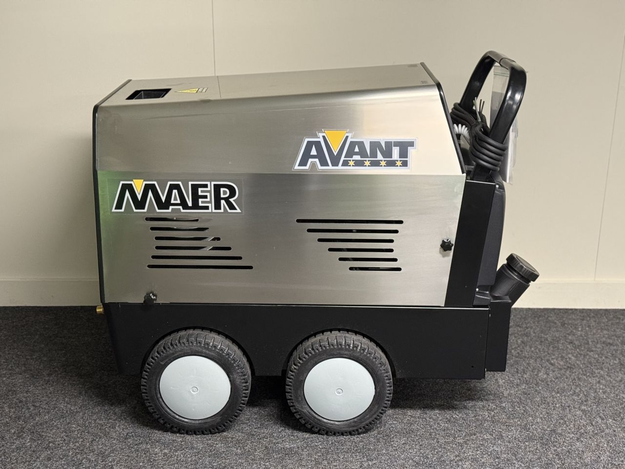 MAER Avant 200/15. TST