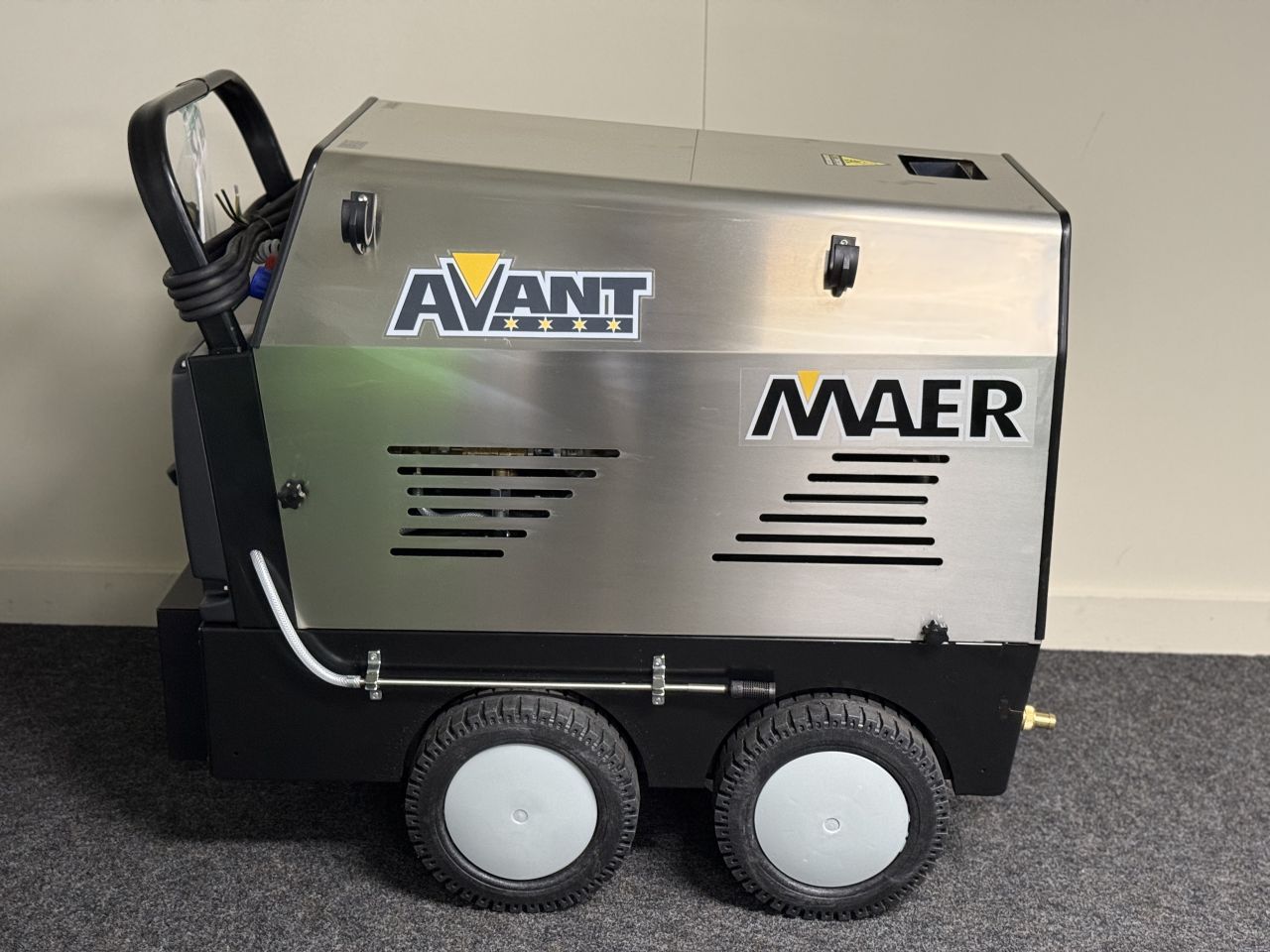 MAER Avant 200/15. TST