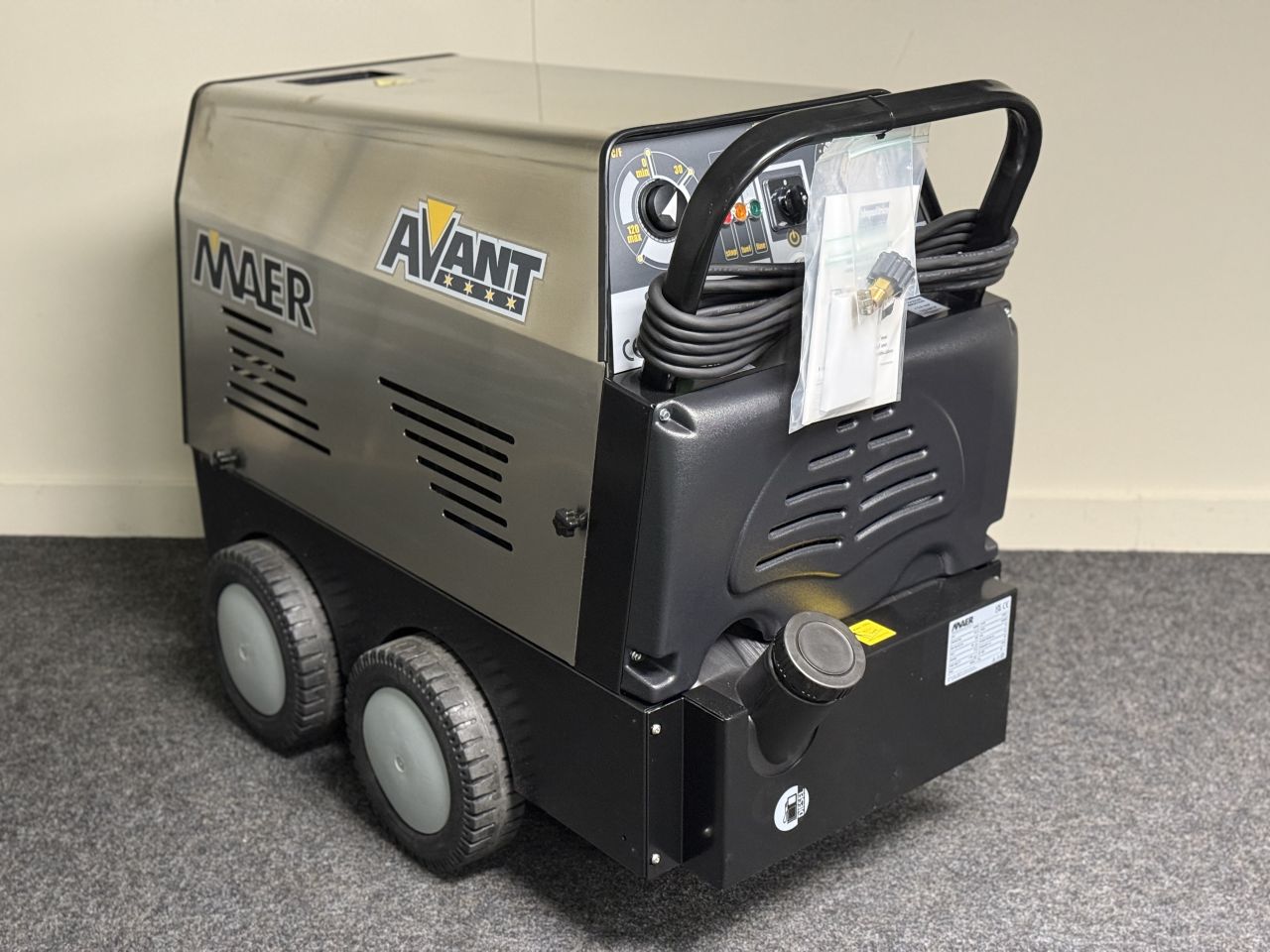 MAER Avant 200/15. TST