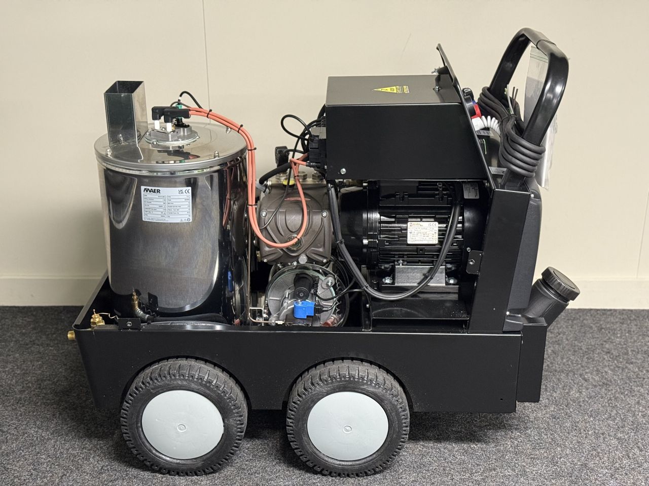 MAER Avant 200/15. TST