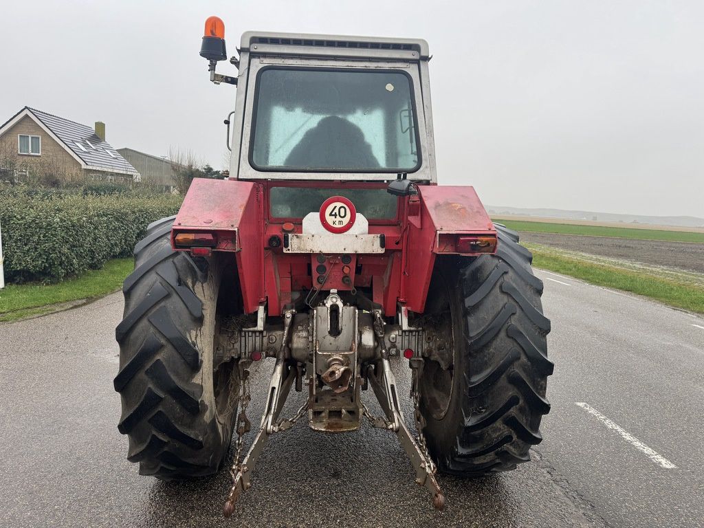 Massey-Ferguson 590