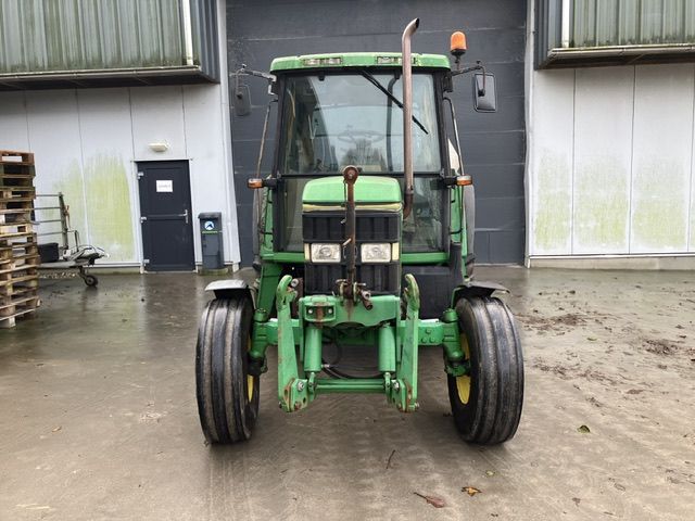 John deere 6100 40km!