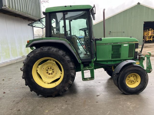 John deere 6100 40km!