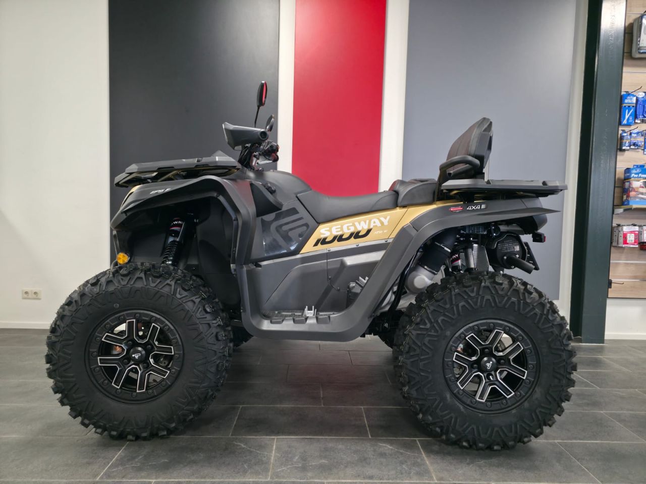 Nieuw! Segway AT10 Premium Wide op Tractor (T3b) Kenteken