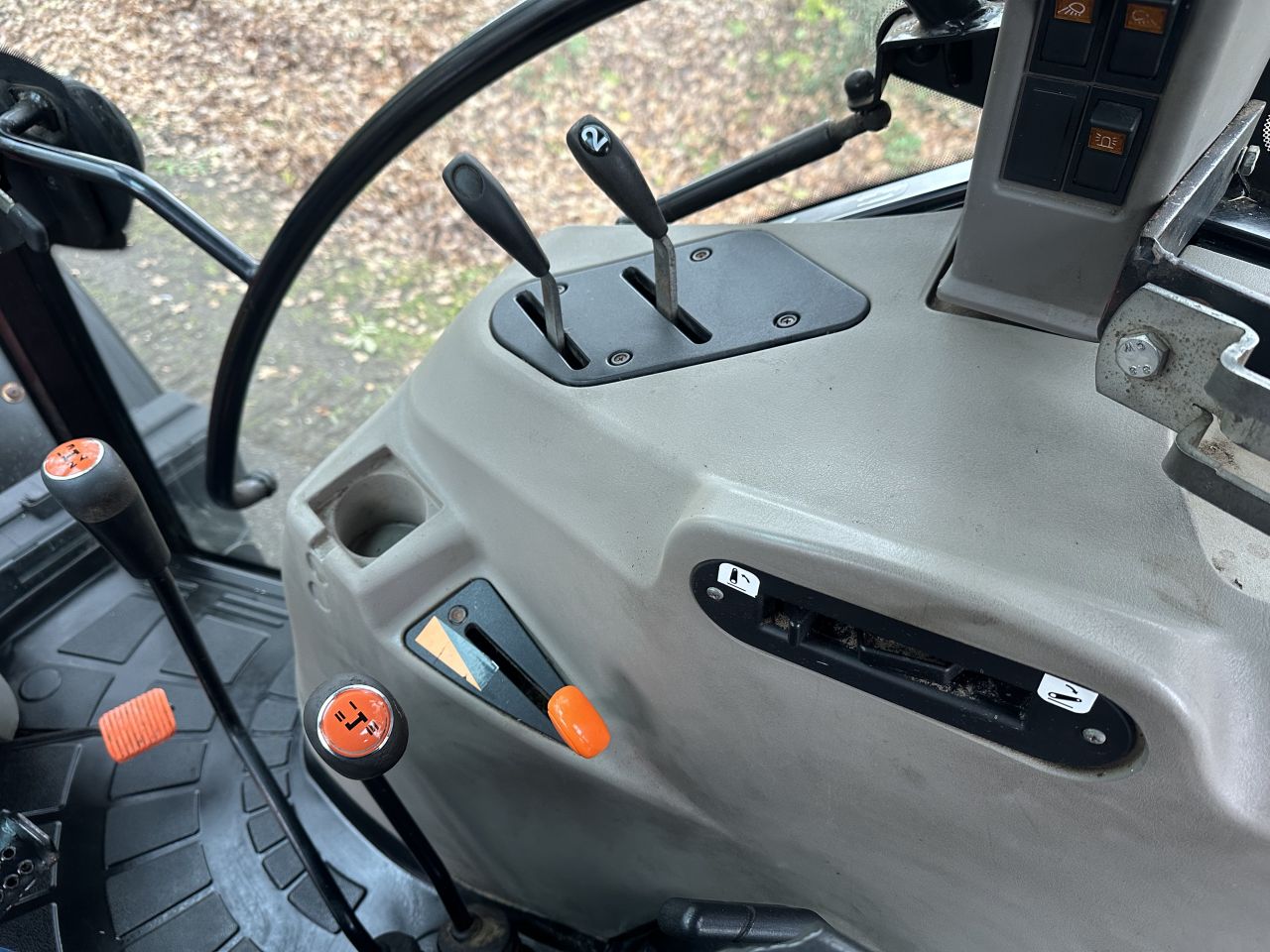 Case IH Farmall 105A