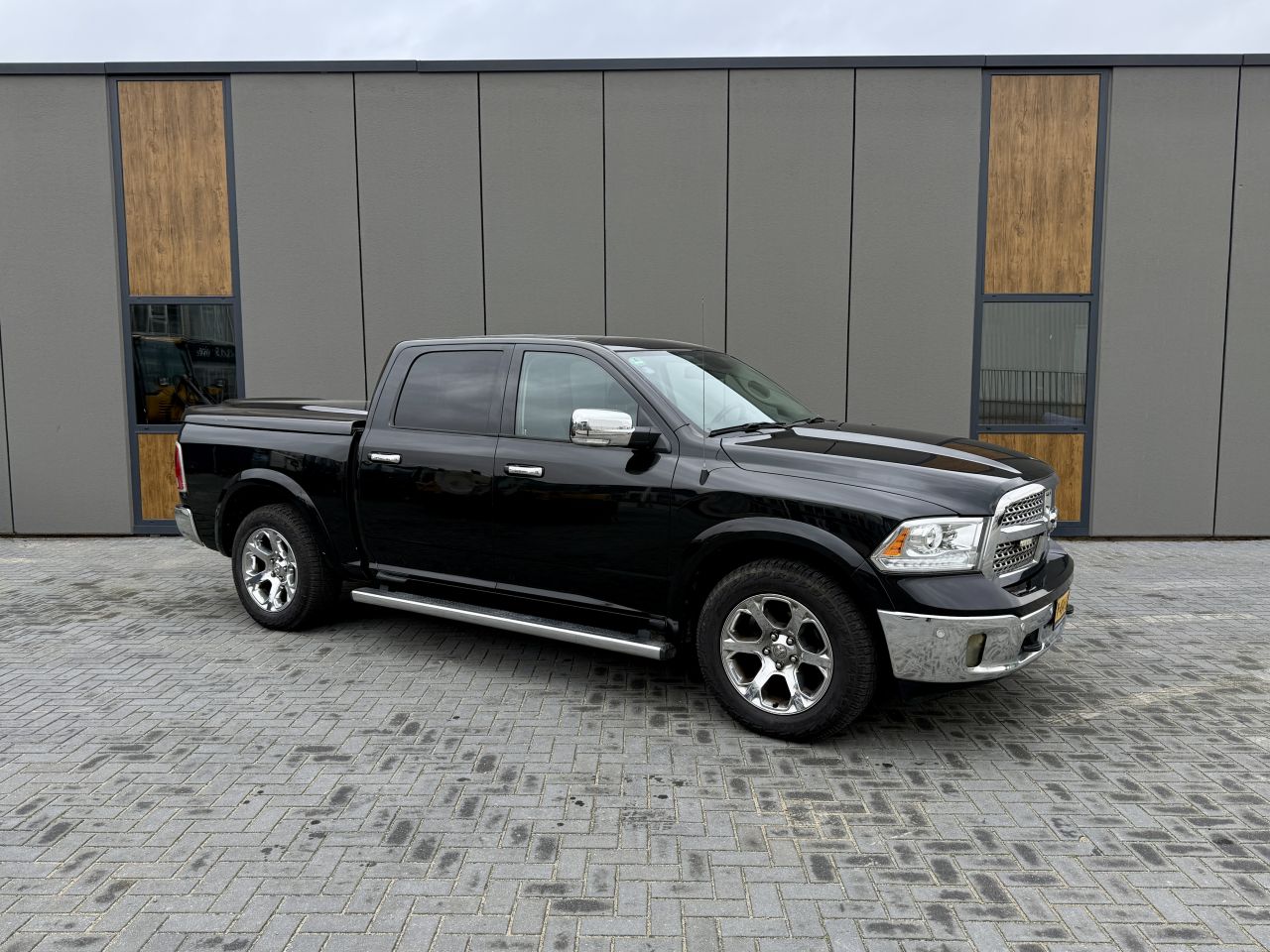 Dodge Ram1500 2018 met Hemi Tik !!