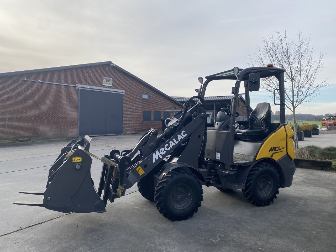 Mecalac mcl2 minishovel loader nieuw/demo