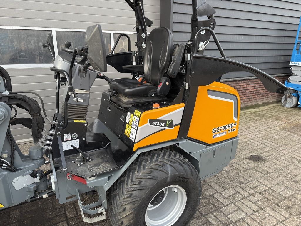 Giant G2700 X-TRA HD+ minishovel BJ 2025 445 uur €635 LEASE