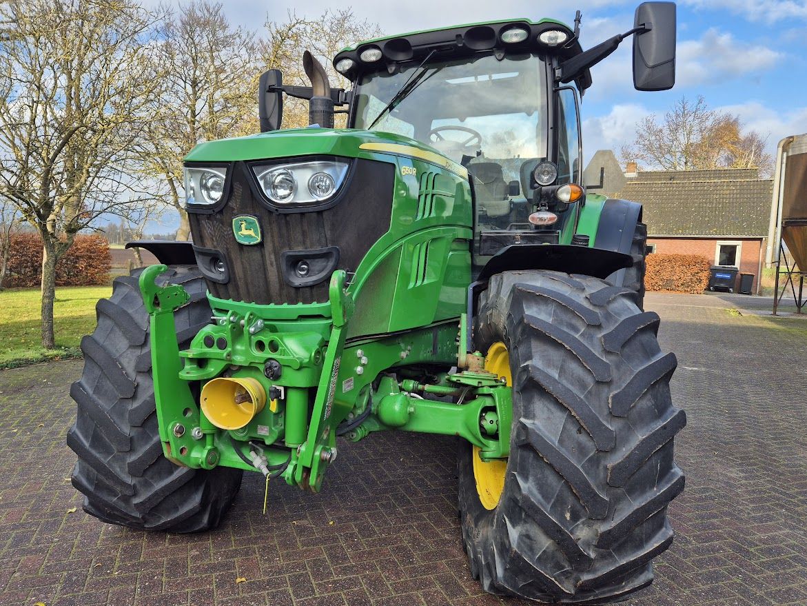 John Deere 6150R
