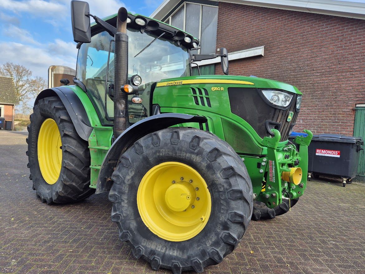 John Deere 6150R