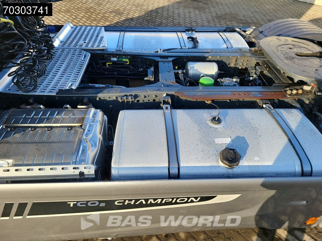 Iveco Stralis XP 480 4X2 Low Mileage! Retarder 2xTanks