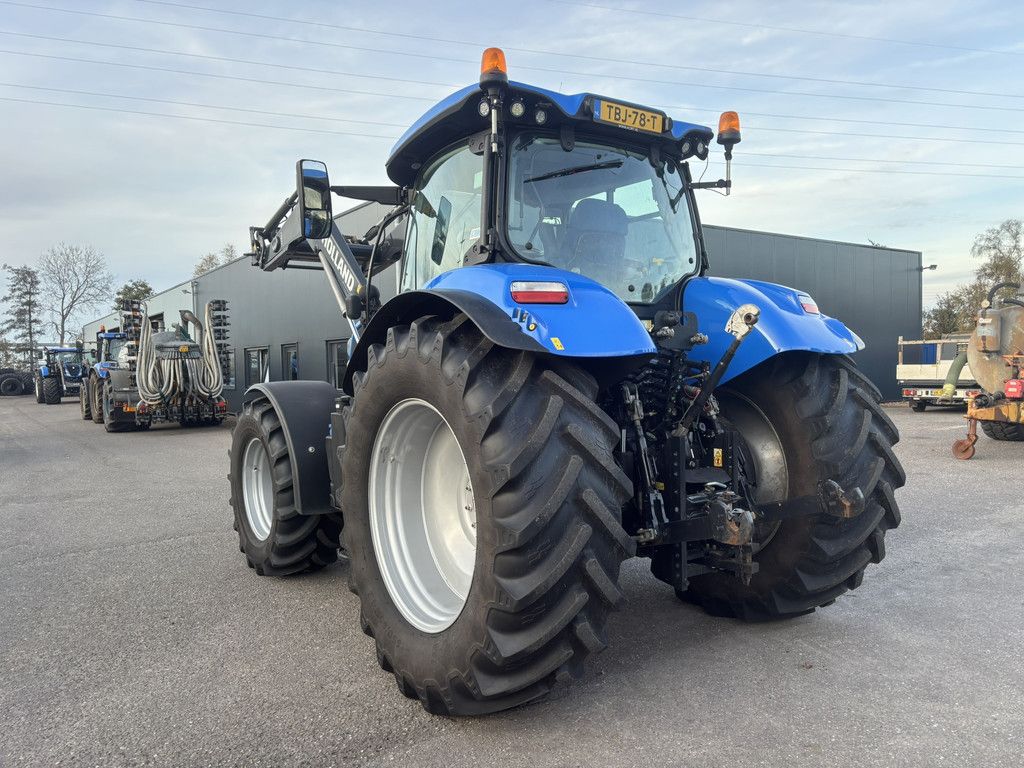 NEW HOLLAND T7.210 RC + STOLL LADER