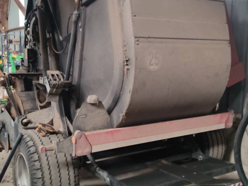 Kuhn Presse à balles rondes VB2255