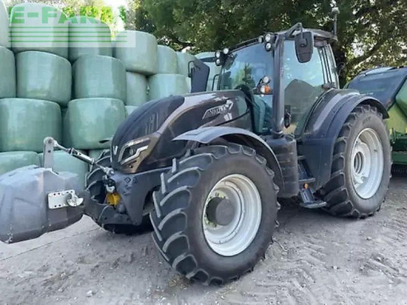 Valtra t235v
