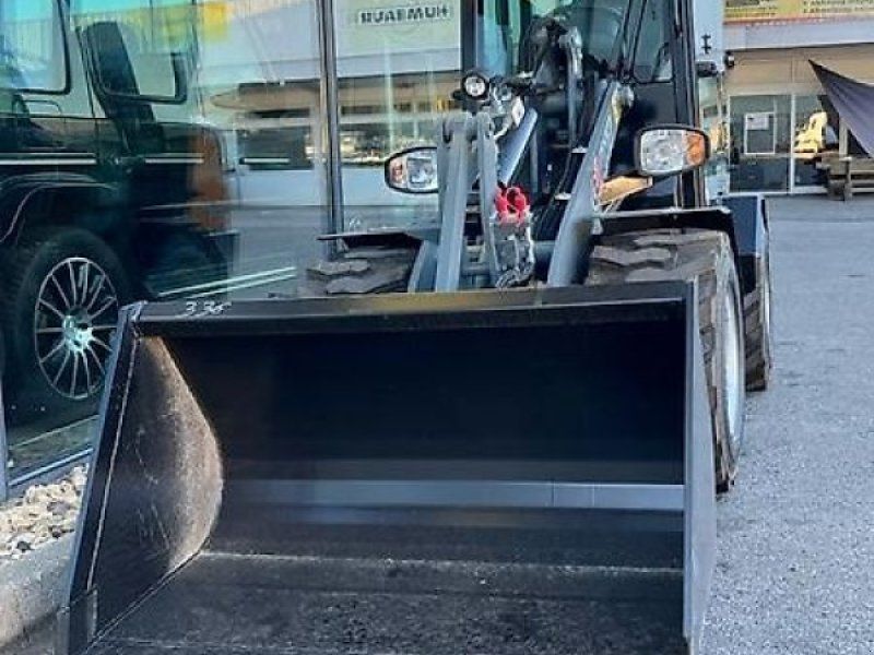 Giant G 2300 X-Tra HD  Hoflader  Kabine Schaufellader